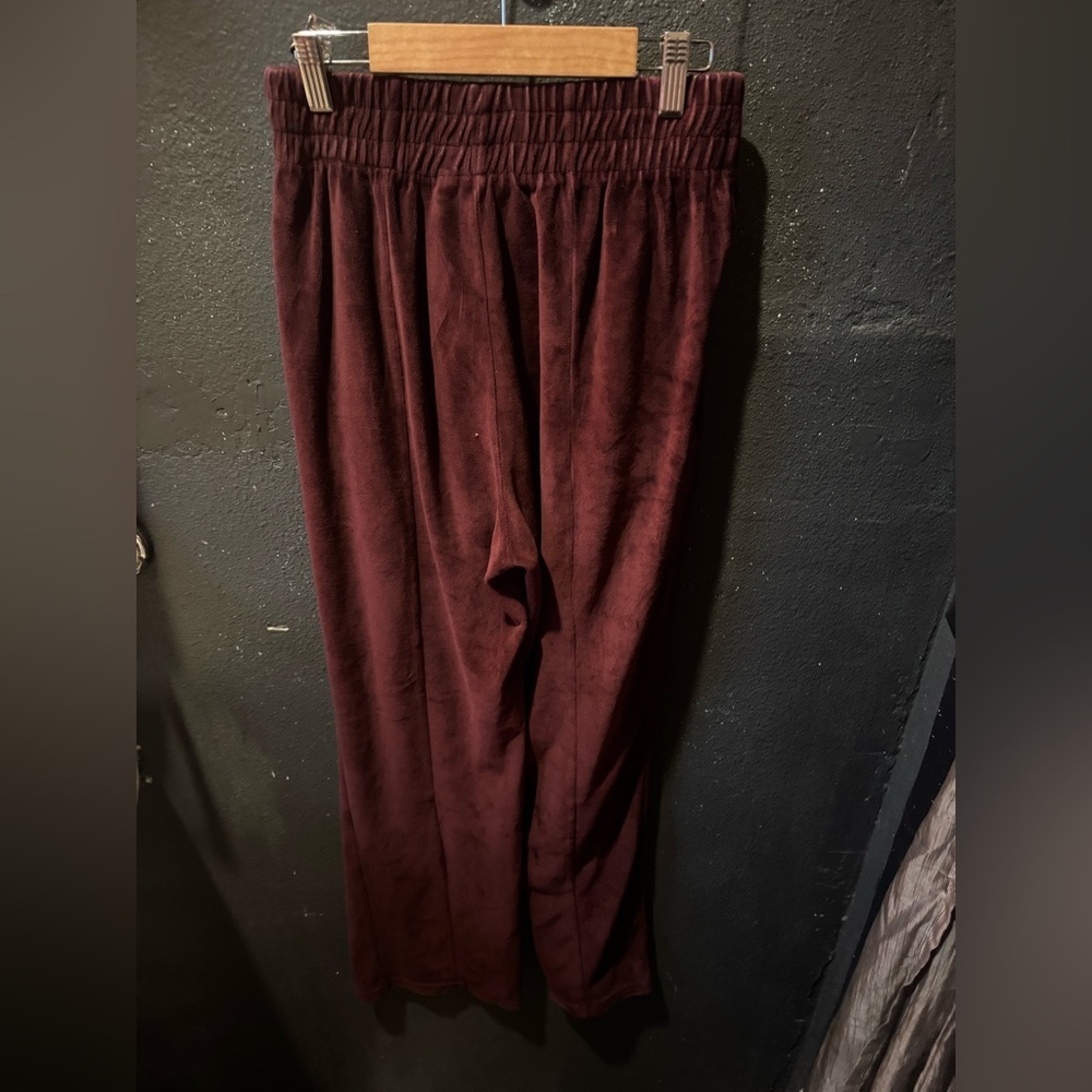 Good American Deep Burgundy Velour High Waist Wide Leg Sweatpants Size 2 - Picture 4 of 4